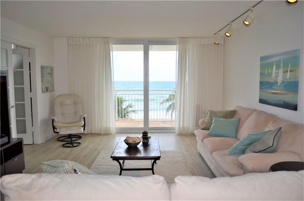 Hillsboro Le Baron - Residential