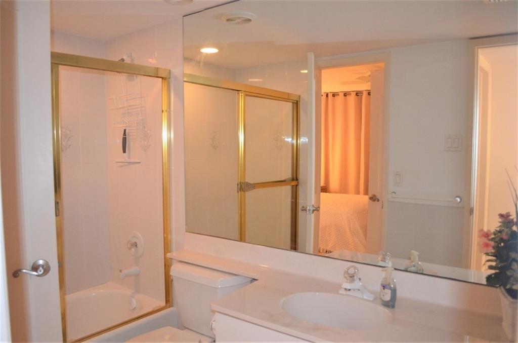 Hillsboro Le Baron - Residential