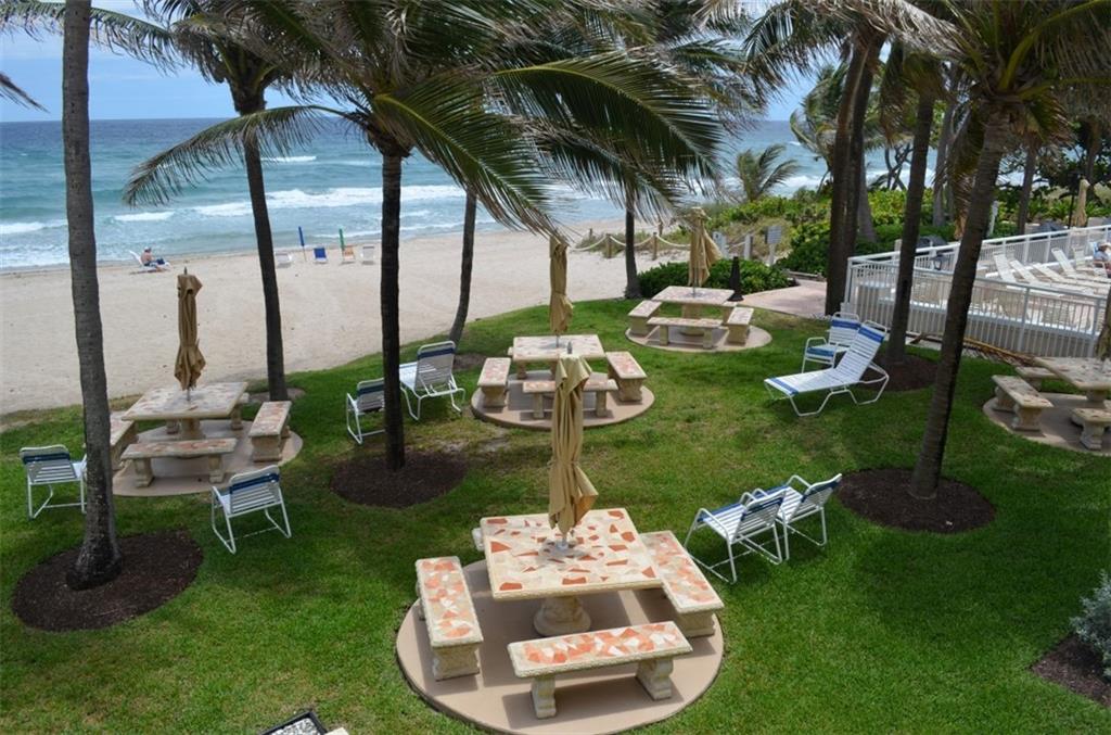 Hillsboro Le Baron - Residential