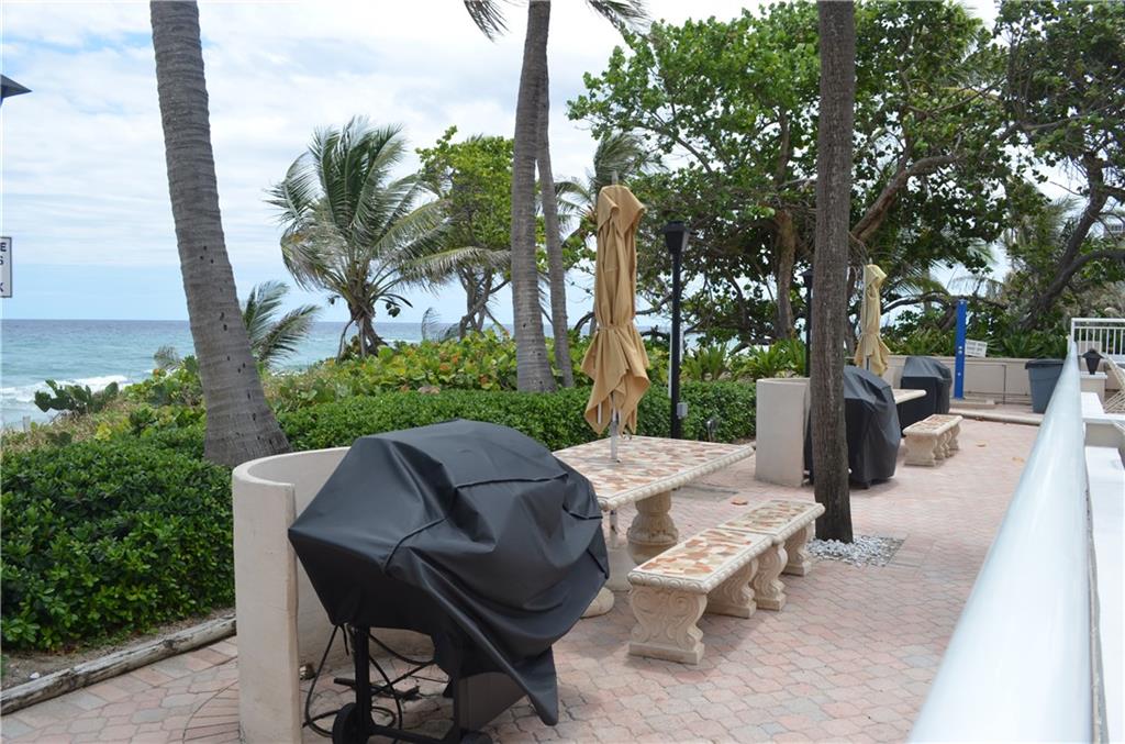 Hillsboro Le Baron - Residential