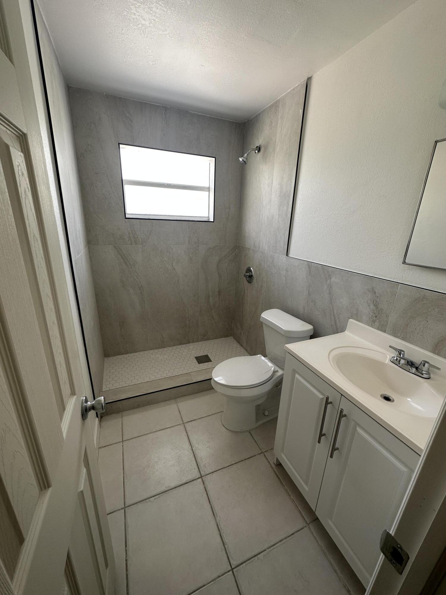 ROYAL PALM ESTATES - Residential Income