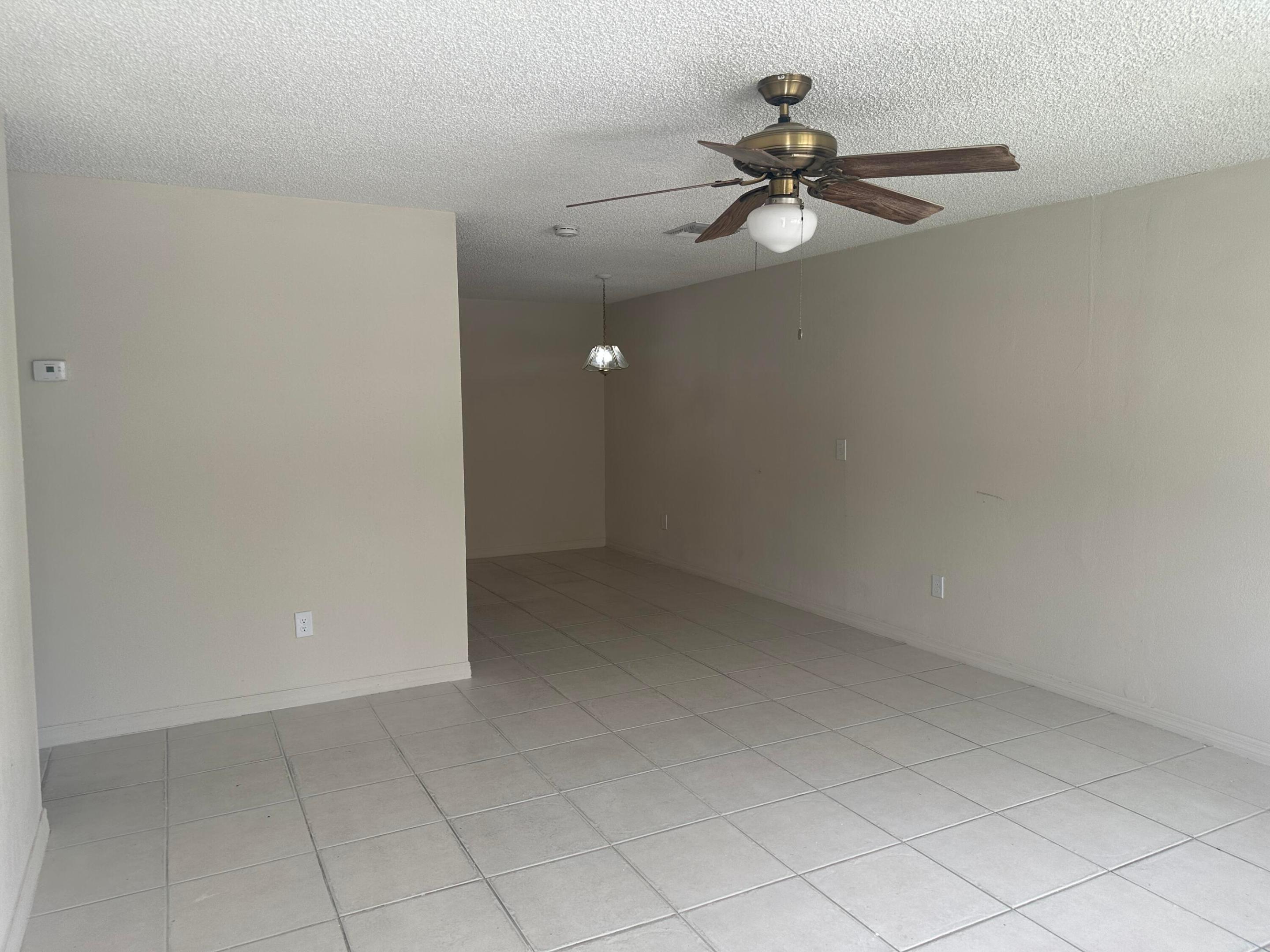 ROYAL PALM ESTATES - Residential Income