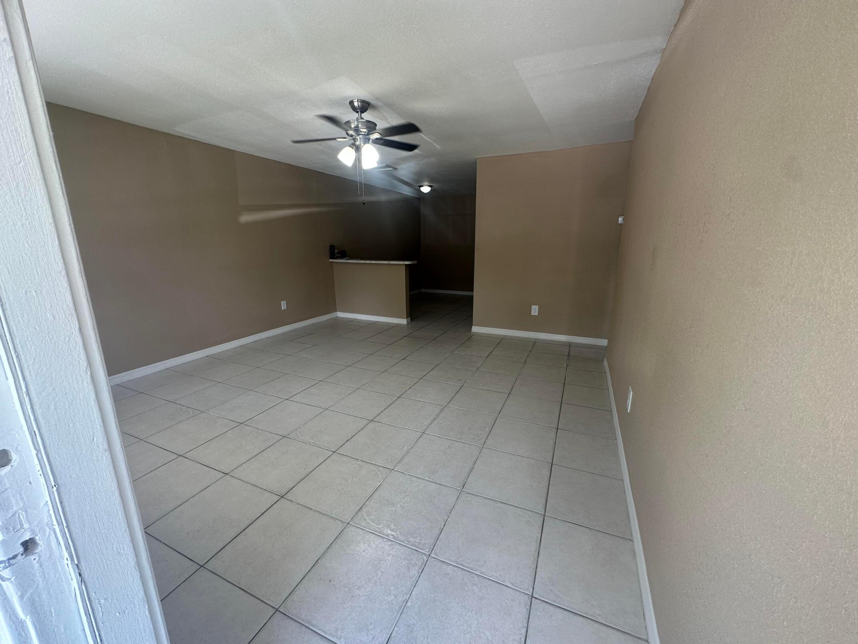 ROYAL PALM ESTATES - Residential Income