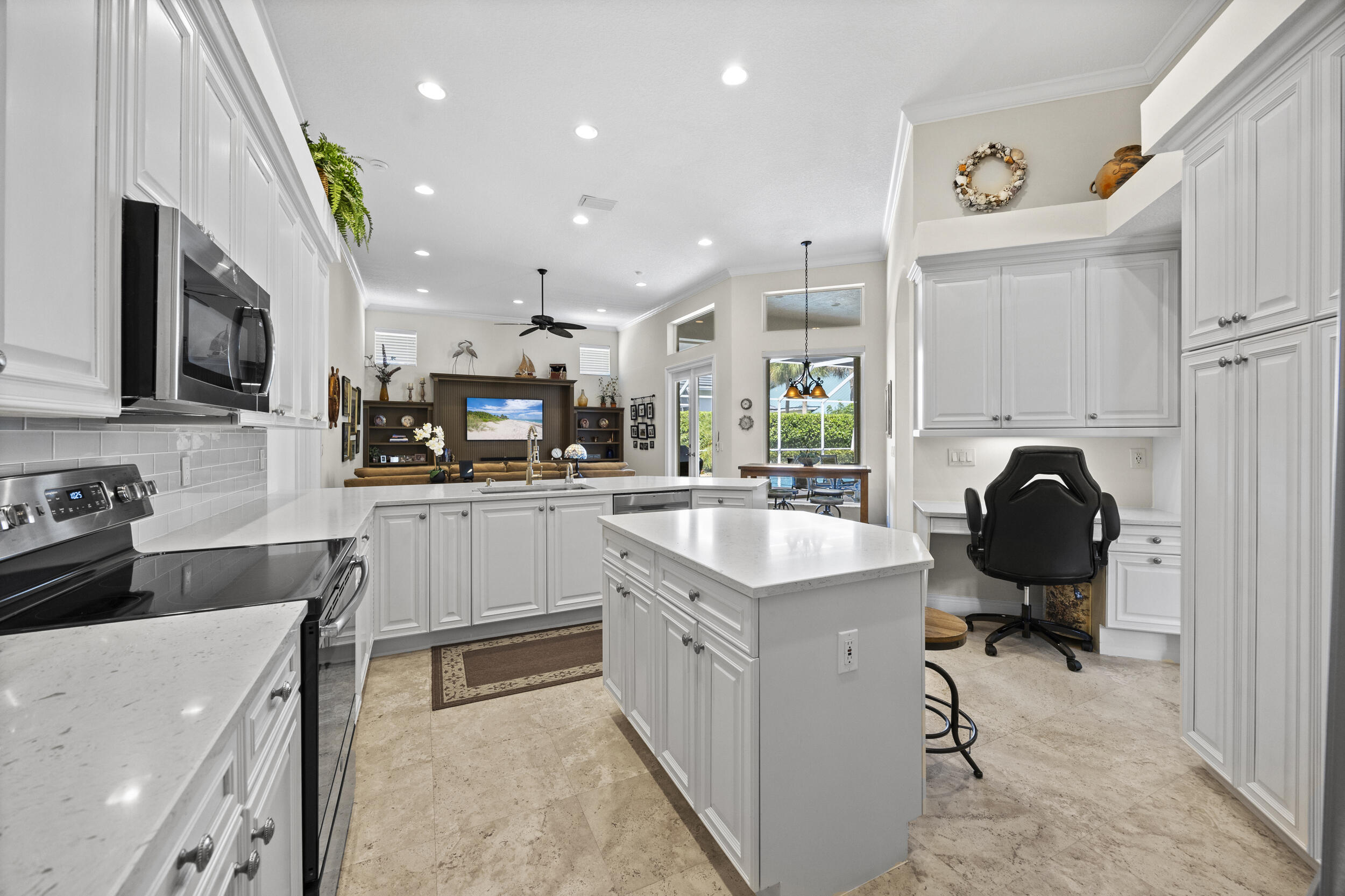 JUPITER RIVER ESTATES - Residential