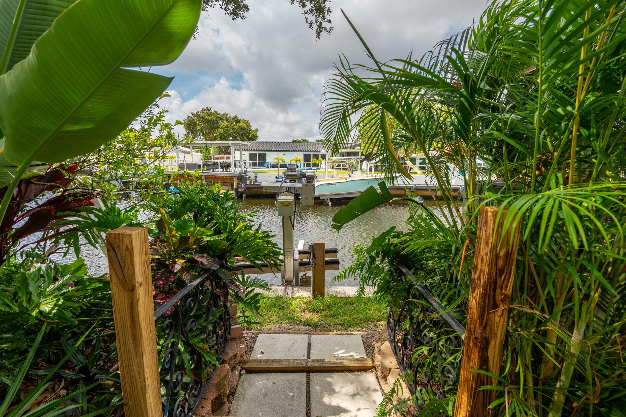 PLANTATION ISLES SEC 3 - Residential