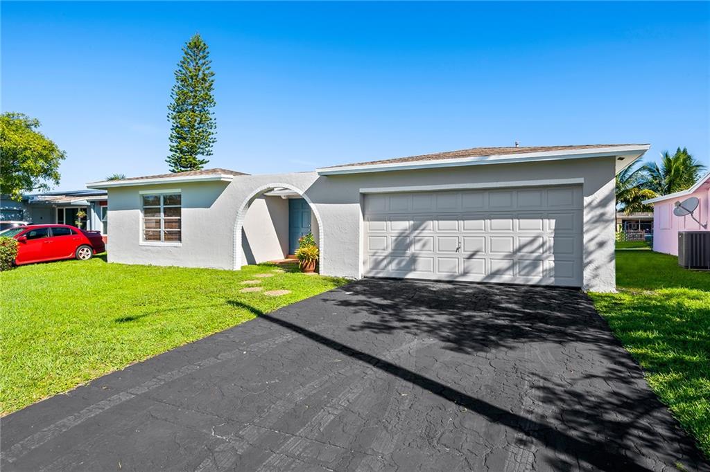 Sunrise Golf Village Sec - Residential