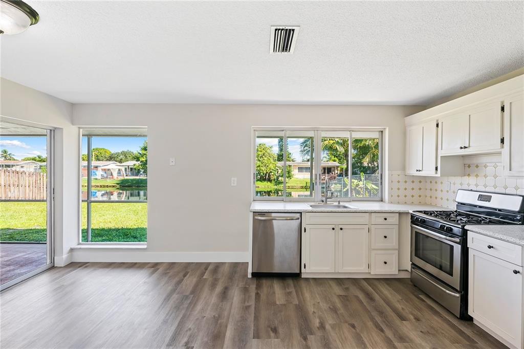 Sunrise Golf Village Sec - Residential