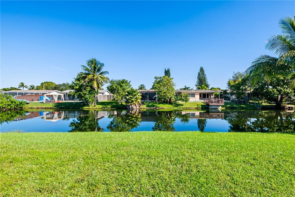 Sunrise Golf Village Sec - Residential