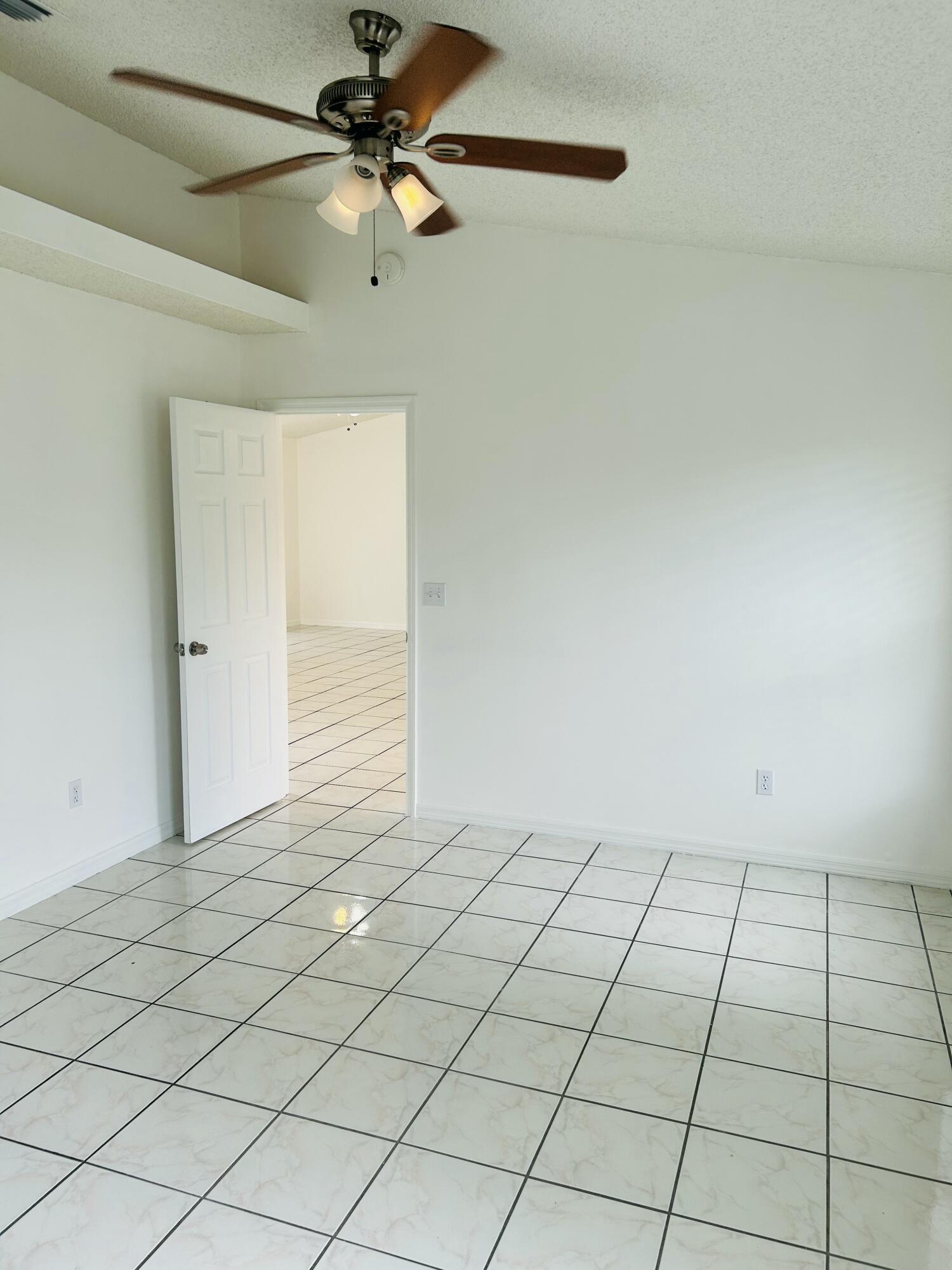 PORT ST LUCIE SECTION 13 - Residential Lease