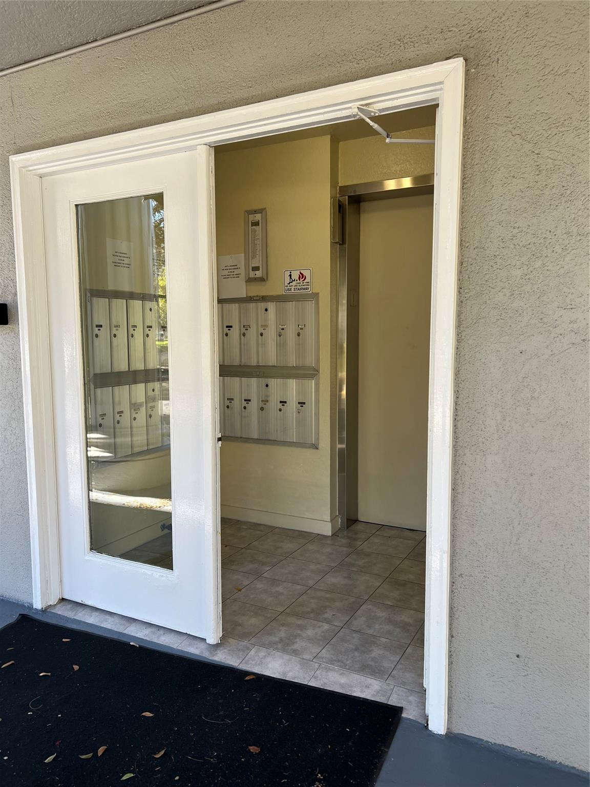 CONDO 13 OF WHITEHALL CONDOS - Residential Lease