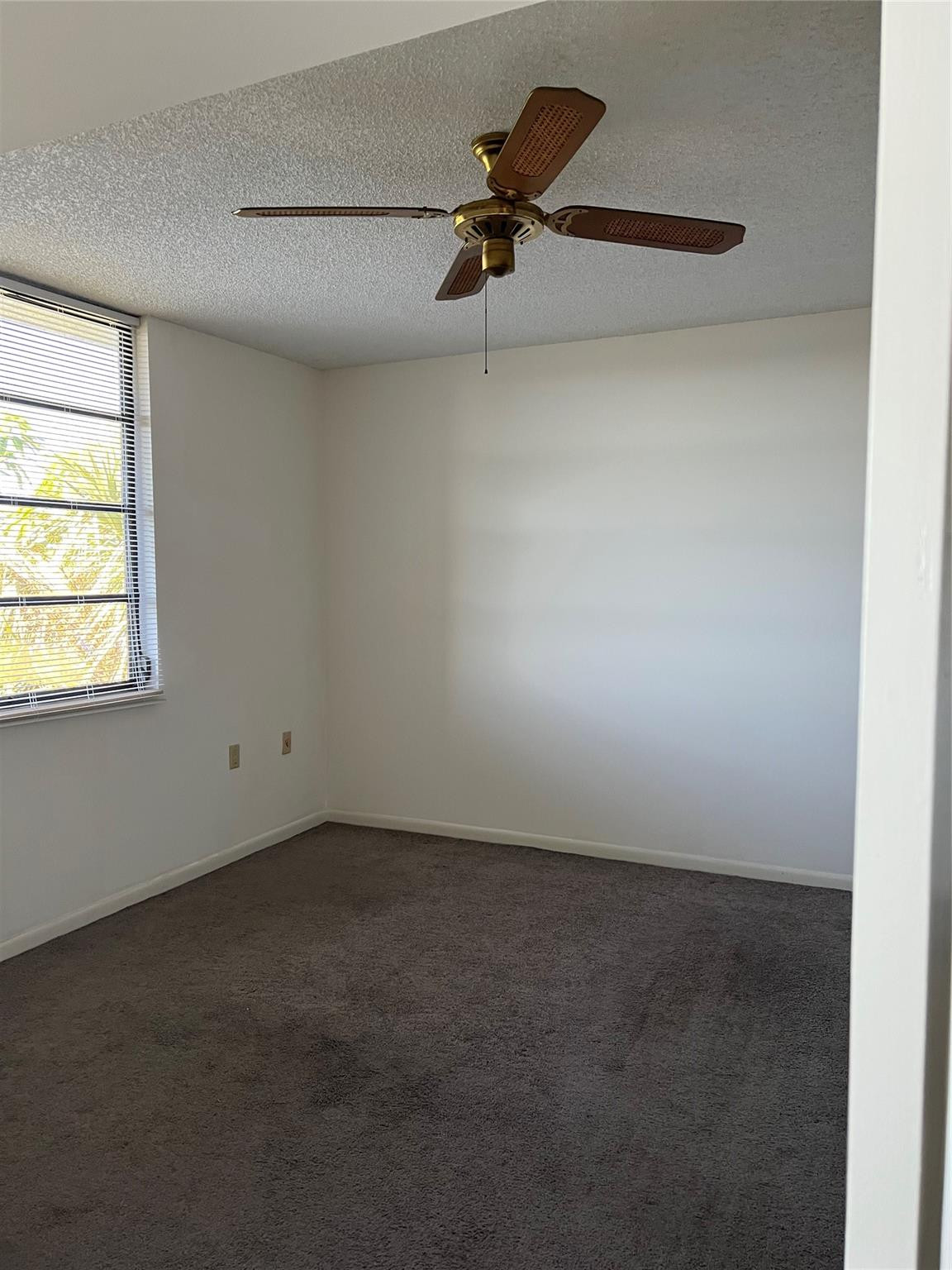 CONDO 13 OF WHITEHALL CONDOS - Residential Lease