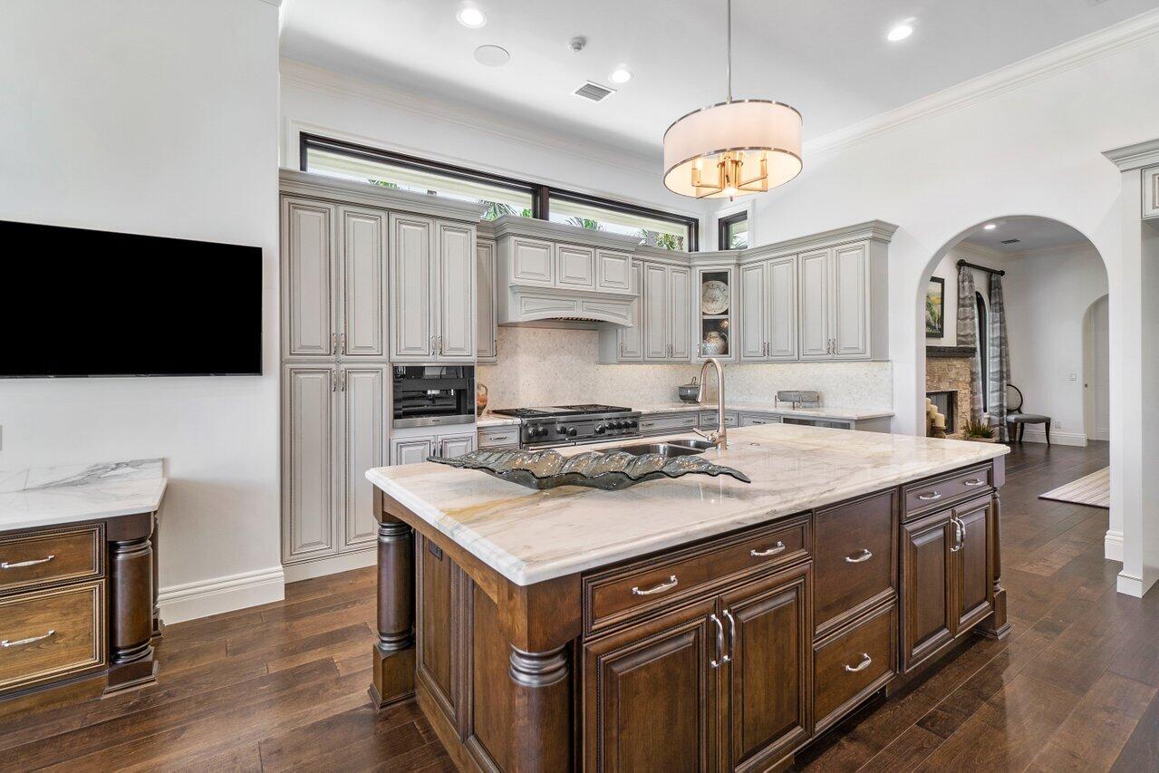 SAILFISH POINT - Residential
