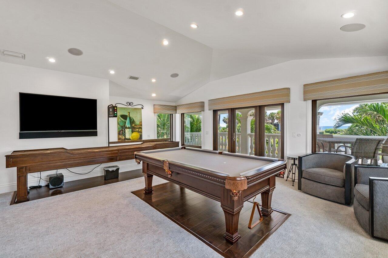 SAILFISH POINT - Residential