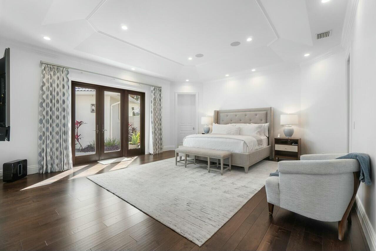 SAILFISH POINT - Residential