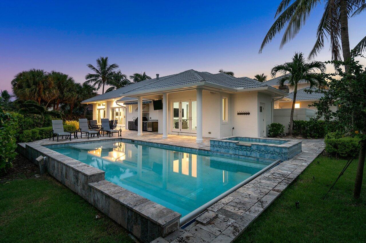 SAILFISH POINT - Residential