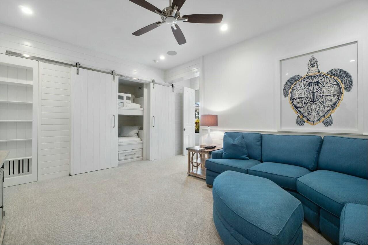 SAILFISH POINT - Residential