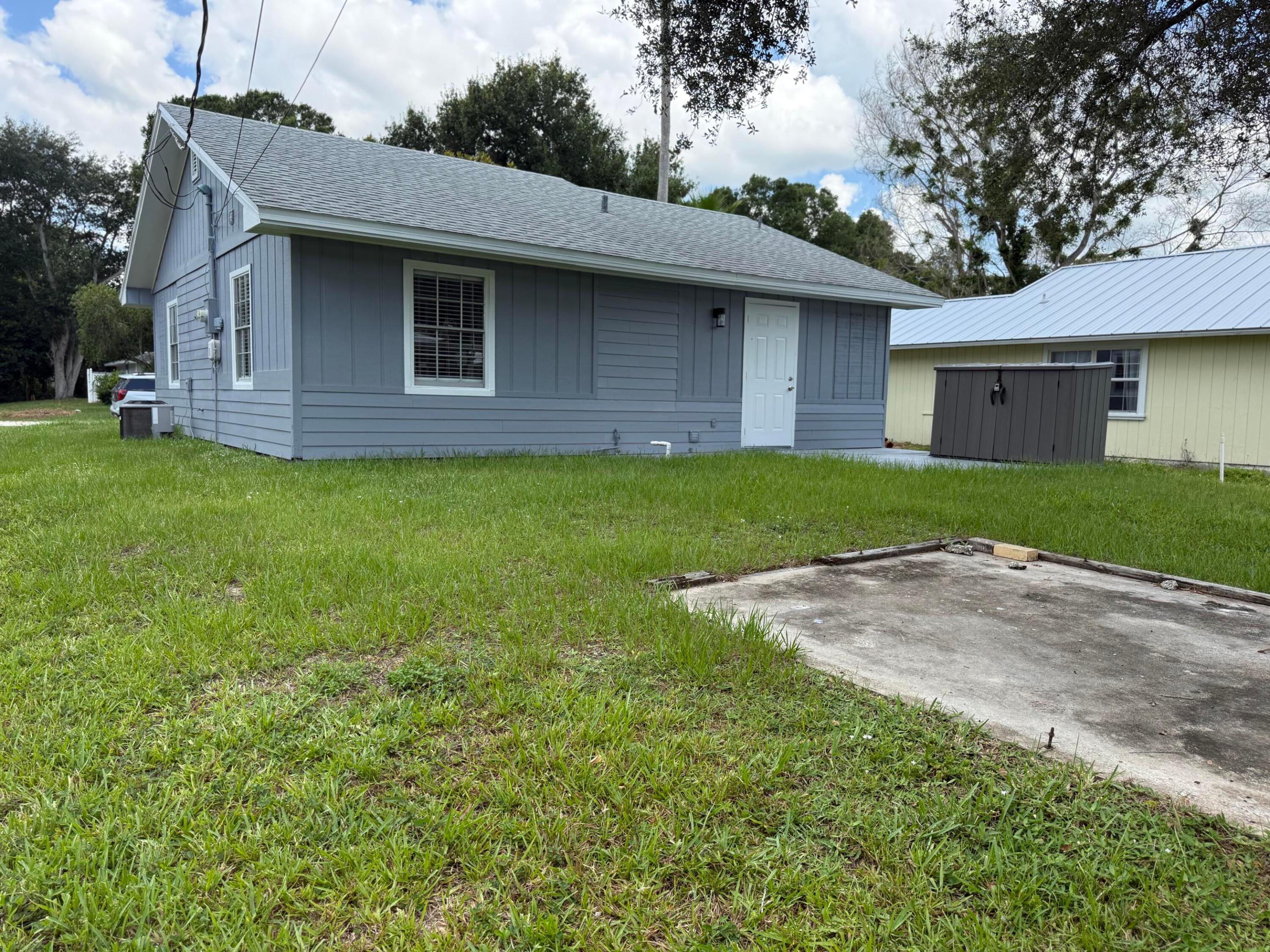 PARADISE PARK UNIT NO 1 - Residential Lease
