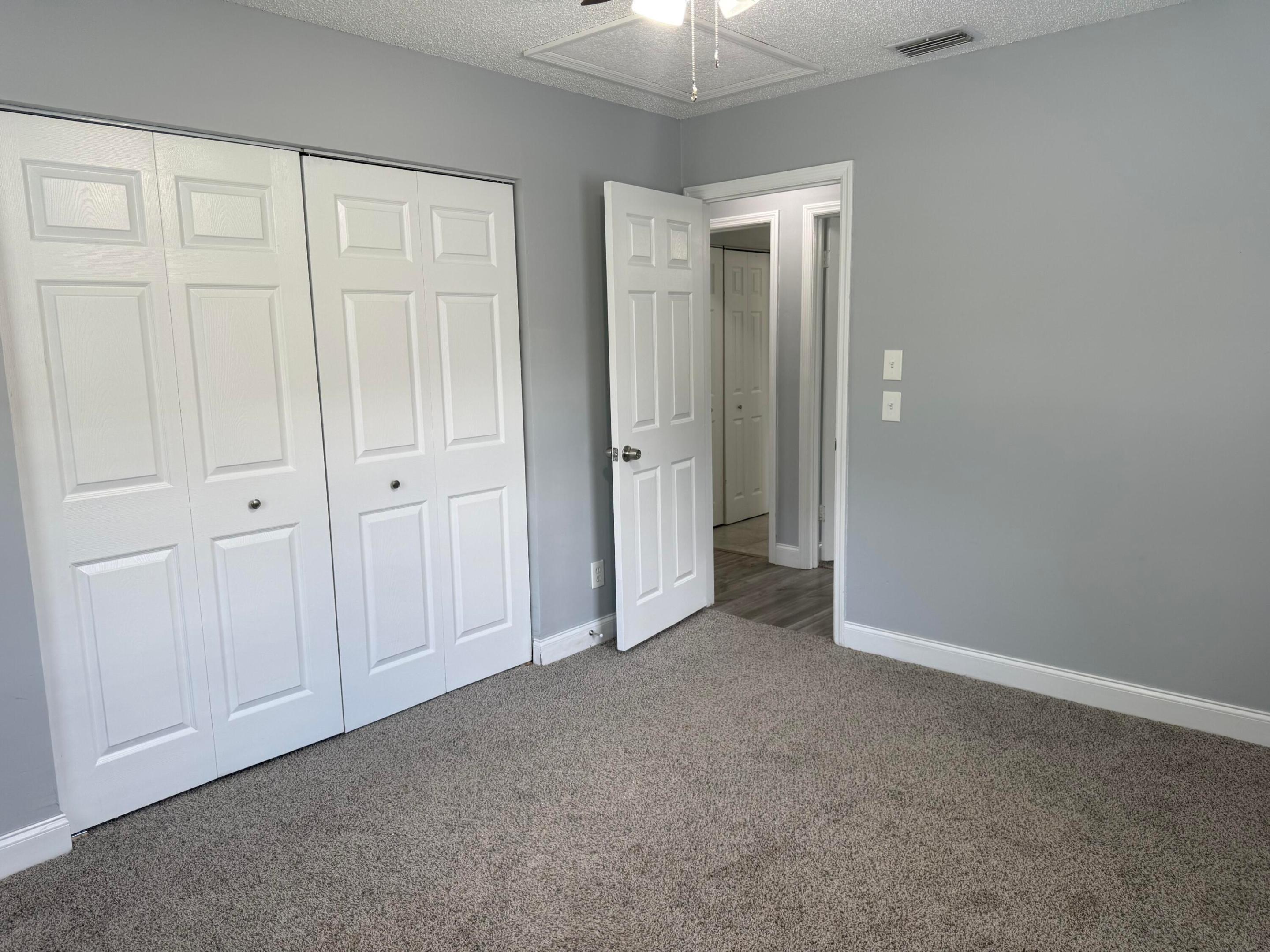 PARADISE PARK UNIT NO 1 - Residential Lease