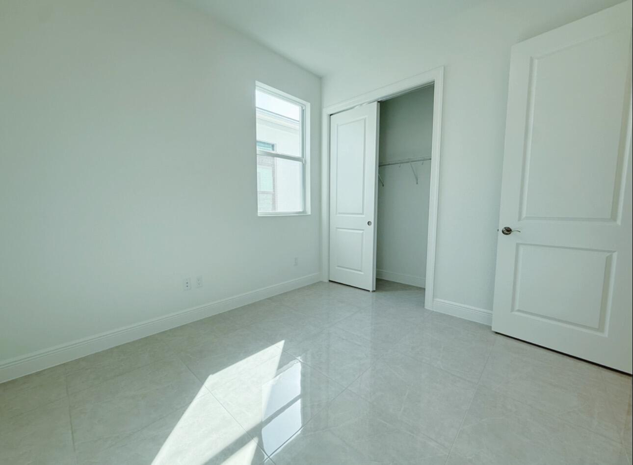 CRESSWIND PALM BEACH - Residential Lease