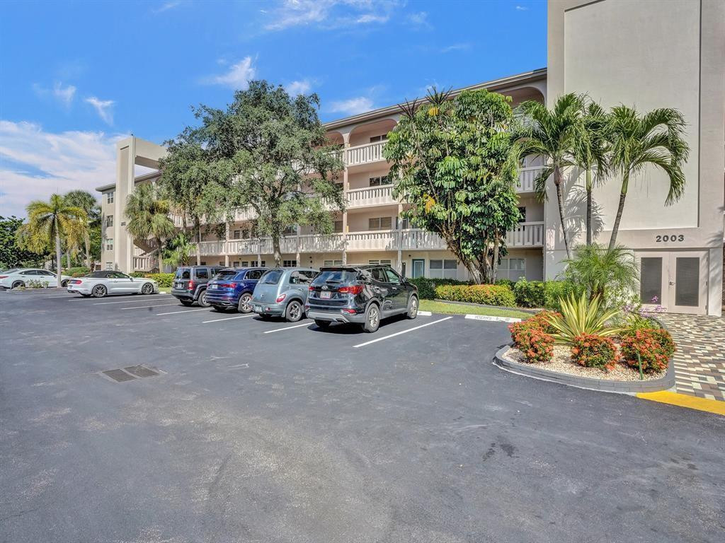 GRANADA VILLAGE D CONDO - Residential