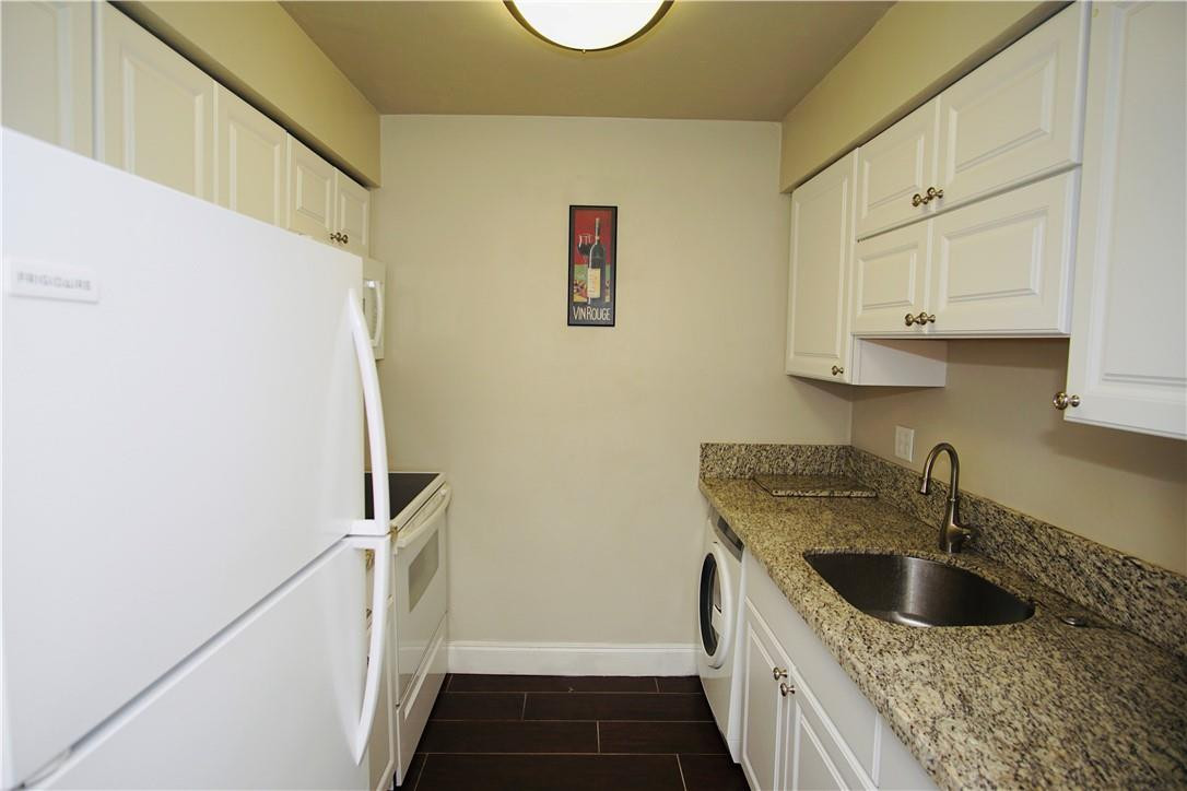 Park Ridge North Condo - Residential