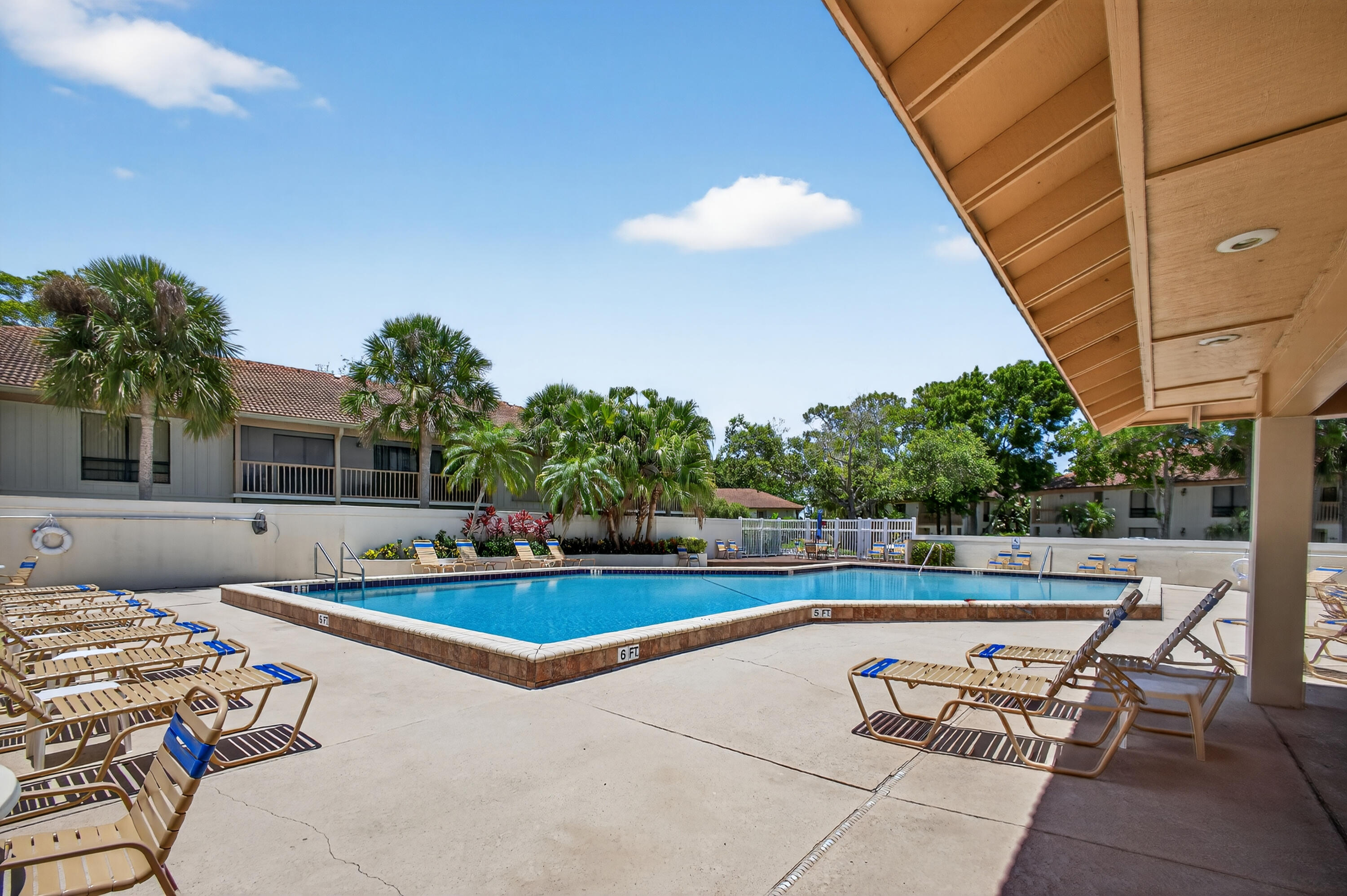 GOLF VILLAS CONDO - Residential Lease