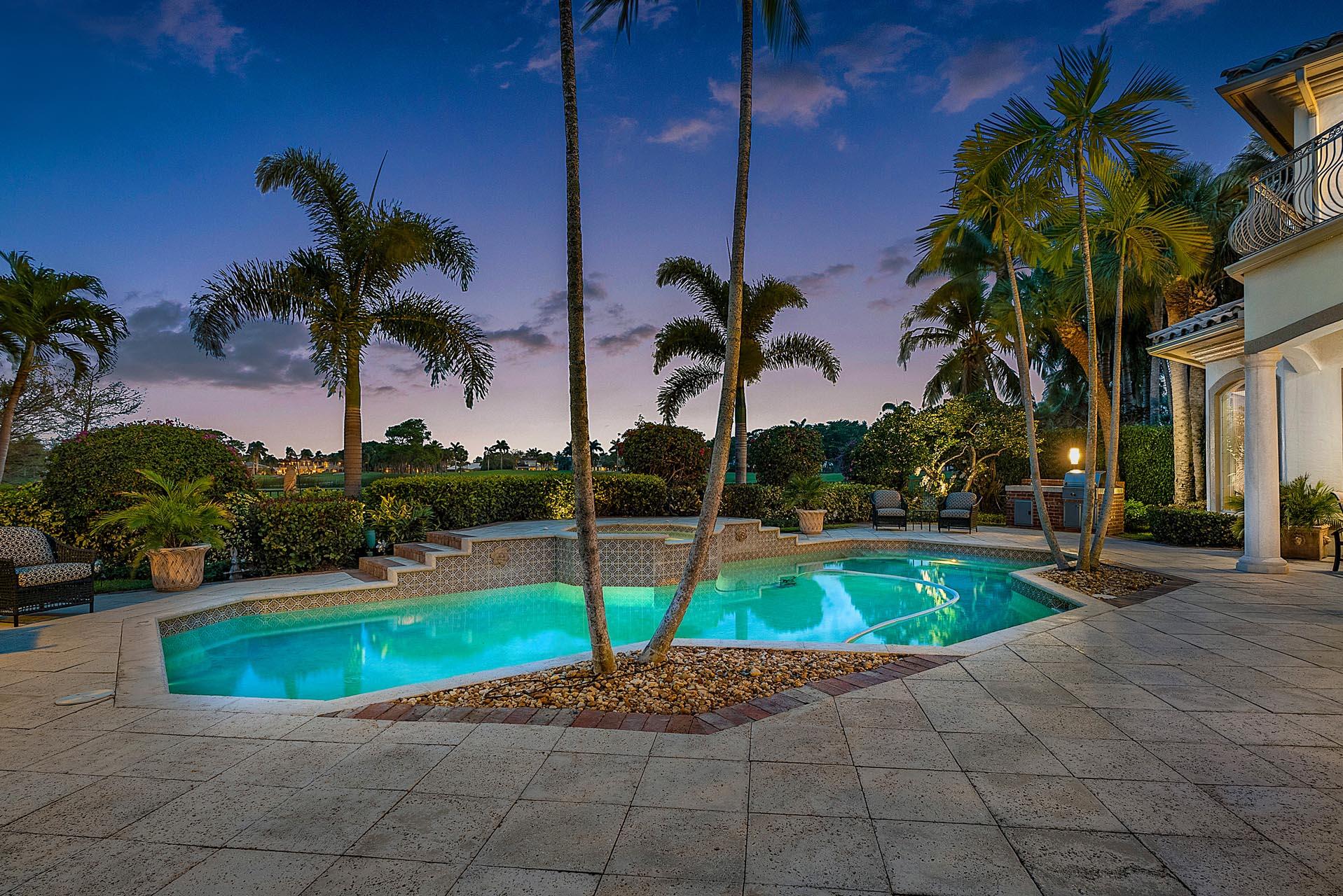 ROYAL PALM YACHT & COUNTRY CLUB - Residential