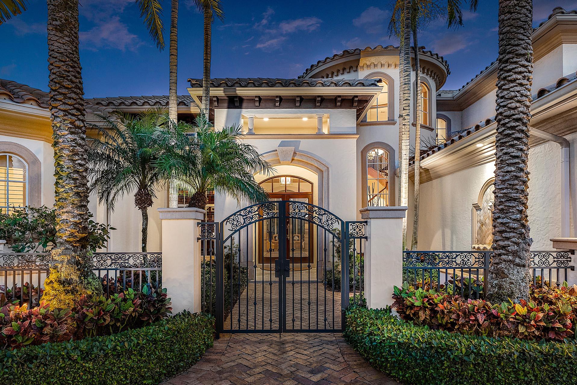 ROYAL PALM YACHT & COUNTRY CLUB - Residential