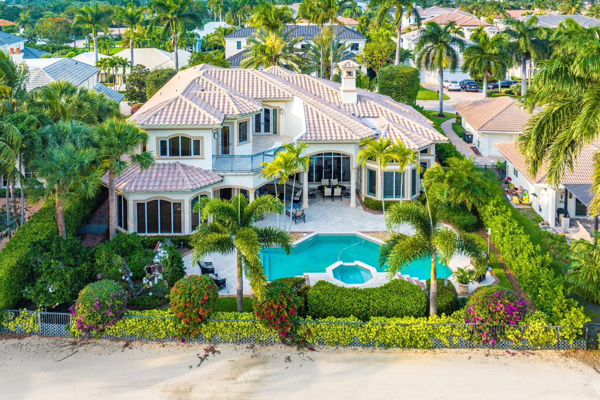 ROYAL PALM YACHT & COUNTRY CLUB - Residential
