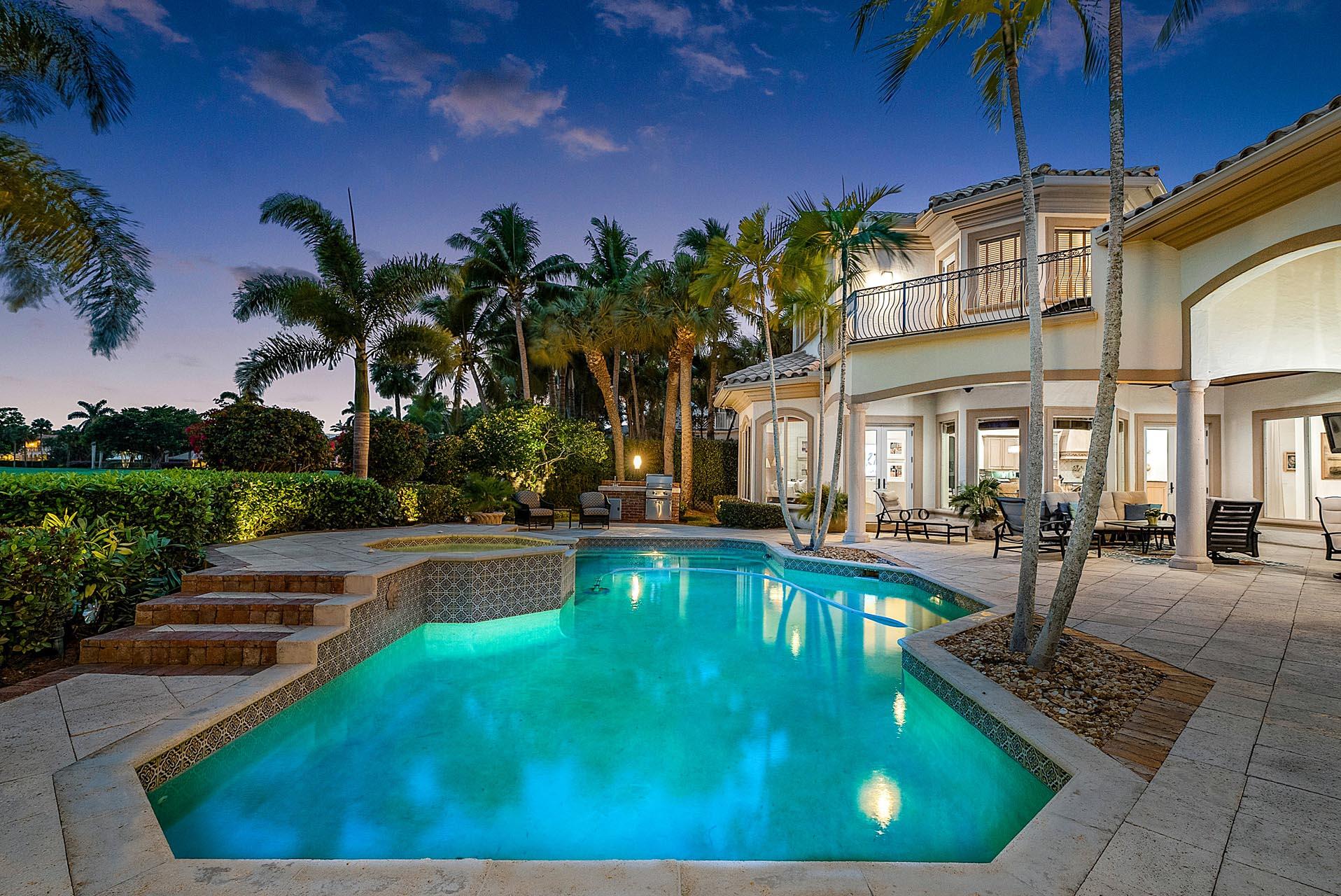 ROYAL PALM YACHT & COUNTRY CLUB - Residential