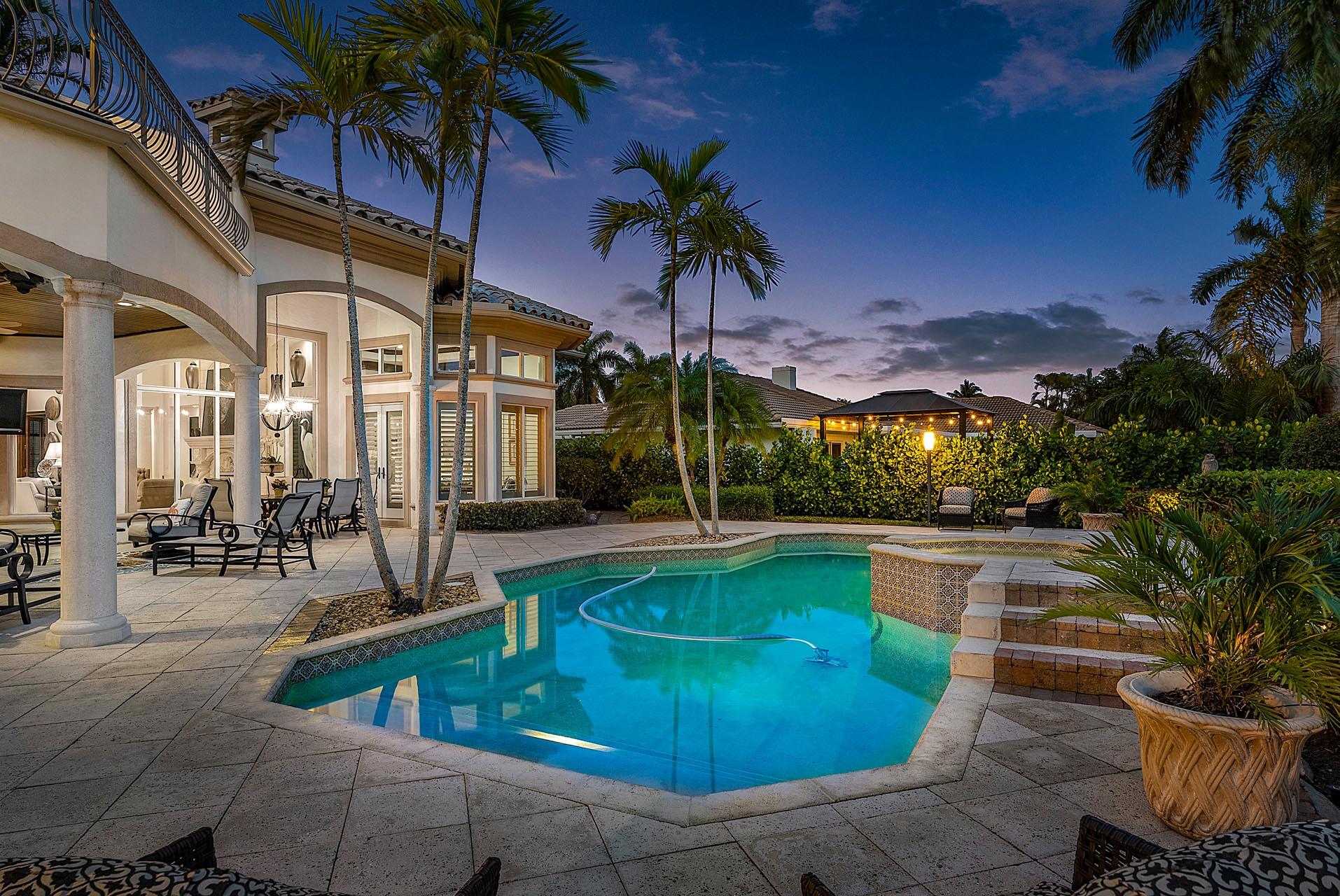 ROYAL PALM YACHT & COUNTRY CLUB - Residential