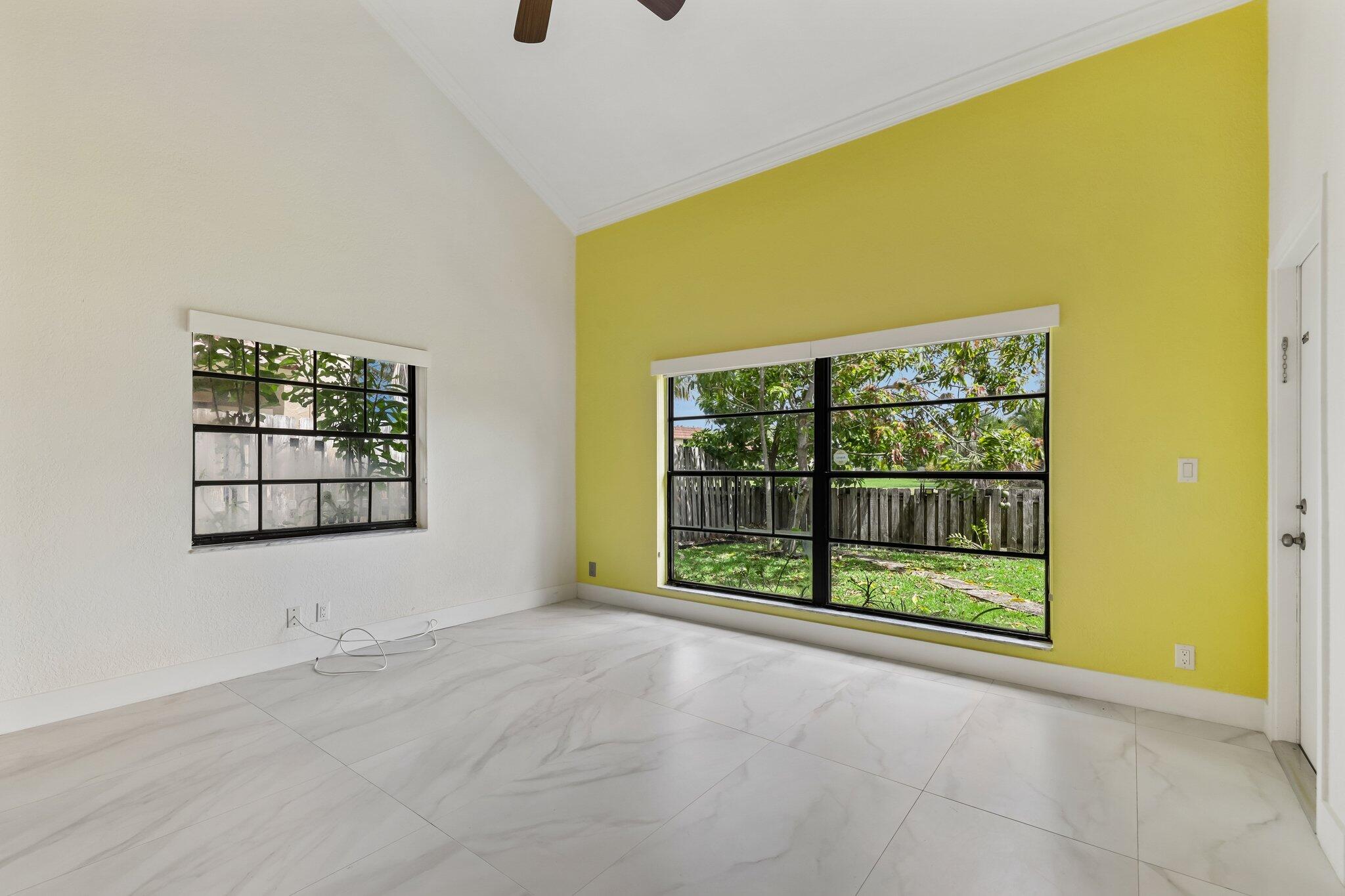 CORAL SPRINGS ESTATE TOWNHOMES - Residential
