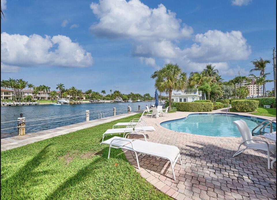 HILLSBORO MILE OCEAN APTS SEC 2 - Residential Lease