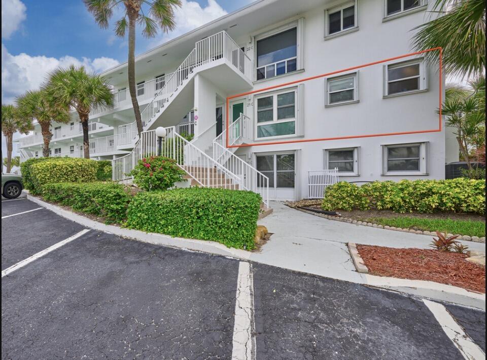 HILLSBORO MILE OCEAN APTS SEC 2 - Residential Lease