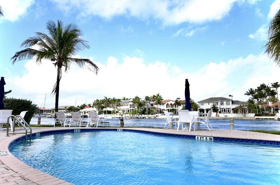 HILLSBORO MILE OCEAN APTS SEC 2 - Residential Lease