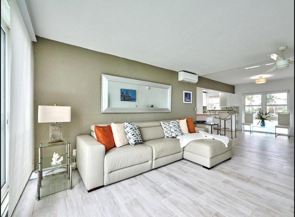 HILLSBORO MILE OCEAN APTS SEC 2 - Residential Lease