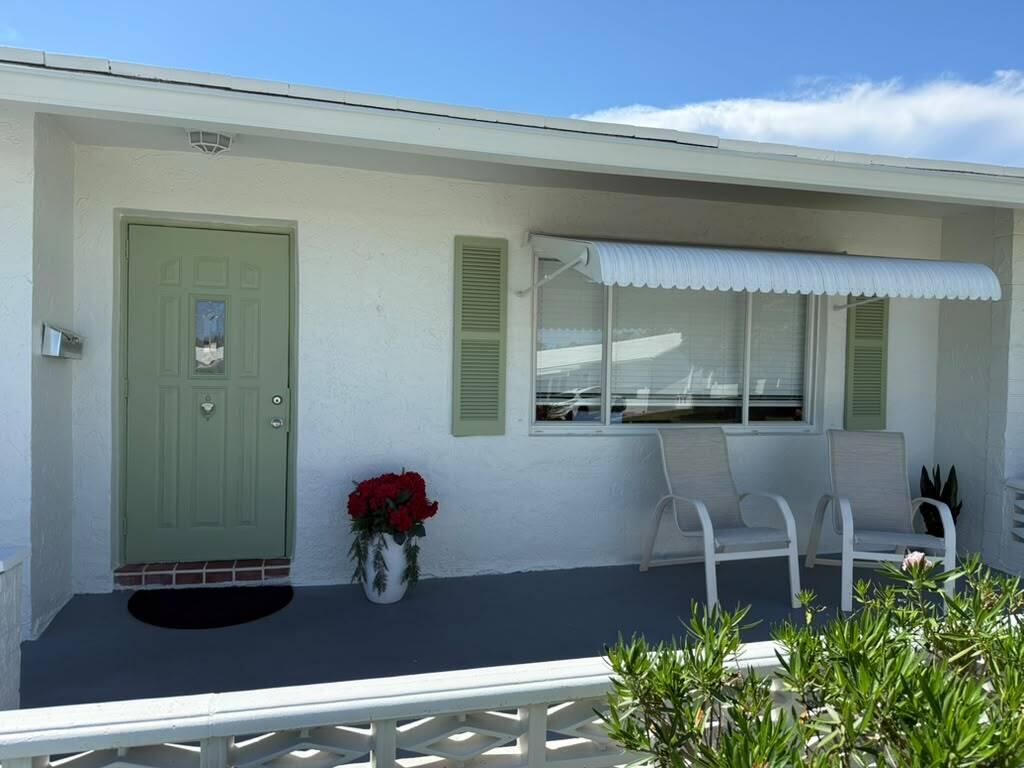 PALM BEACH LEISUREVILLE SEC 9 - Residential