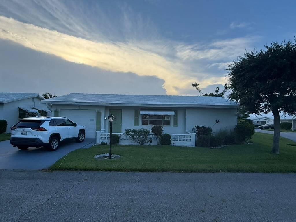 PALM BEACH LEISUREVILLE SEC 9 - Residential
