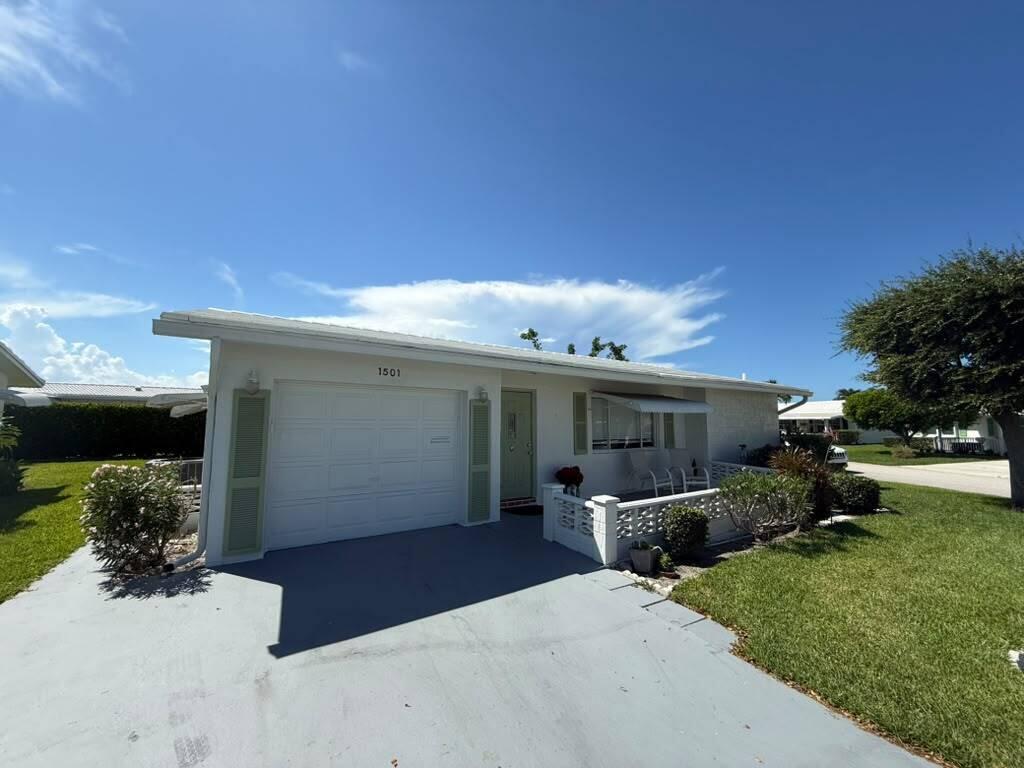 PALM BEACH LEISUREVILLE SEC 9 - Residential