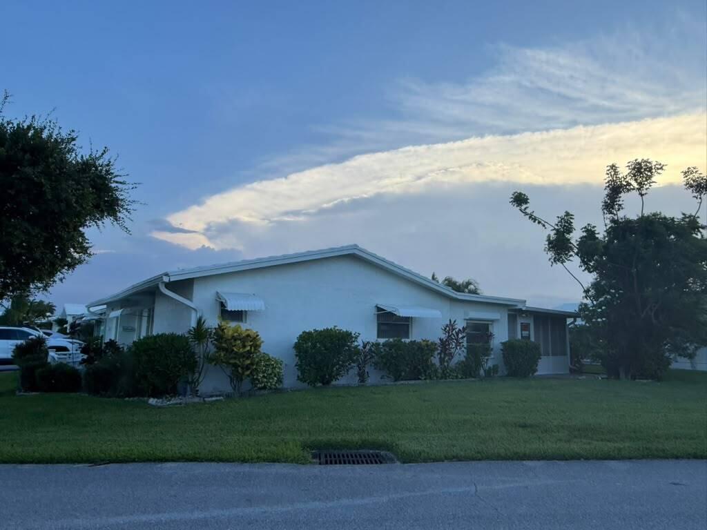 PALM BEACH LEISUREVILLE SEC 9 - Residential