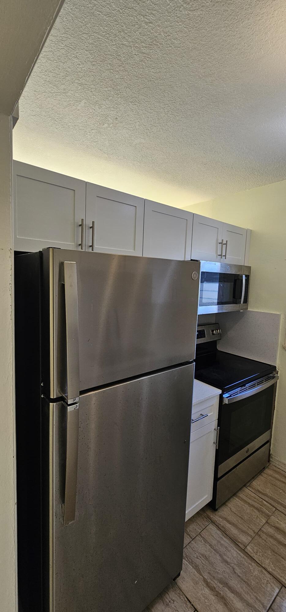 GOLDEN TOWERS NO 2 INC - GOLDEN - Residential Lease