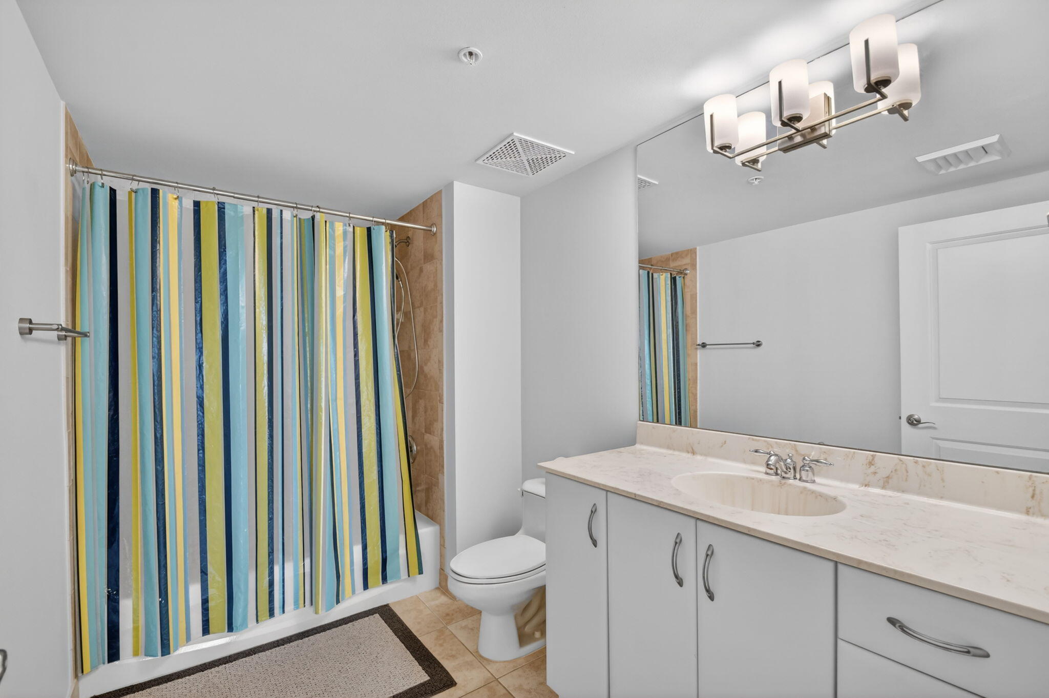 METROPOLITAN CONDO - Residential Lease