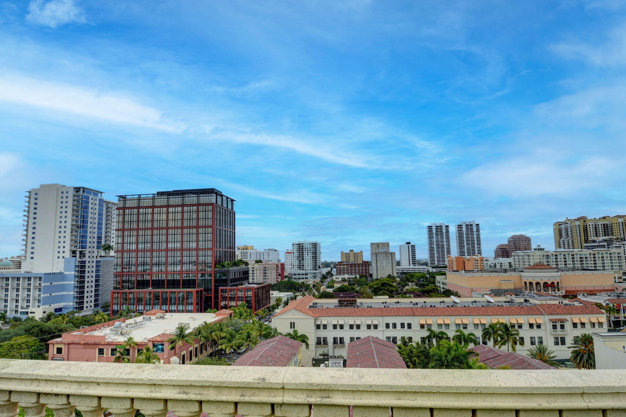 METROPOLITAN CONDO - Residential Lease