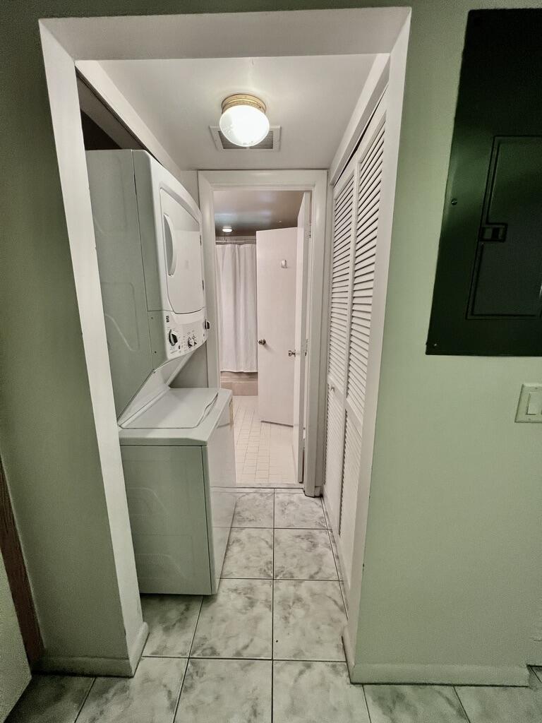 LAKE COLONY PH 3 - Residential