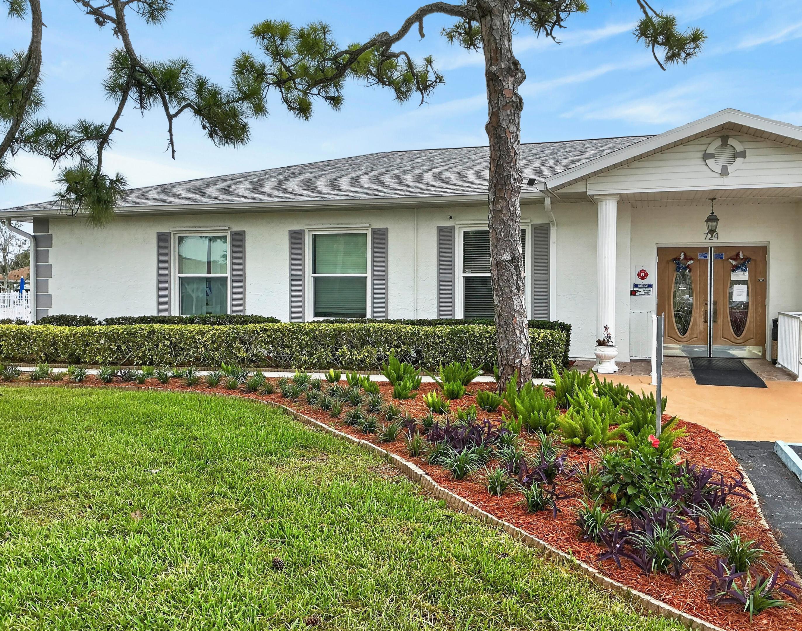HIGH POINT OF FORT PIERCE CONDOMINIUM SECTION 3 - Residential