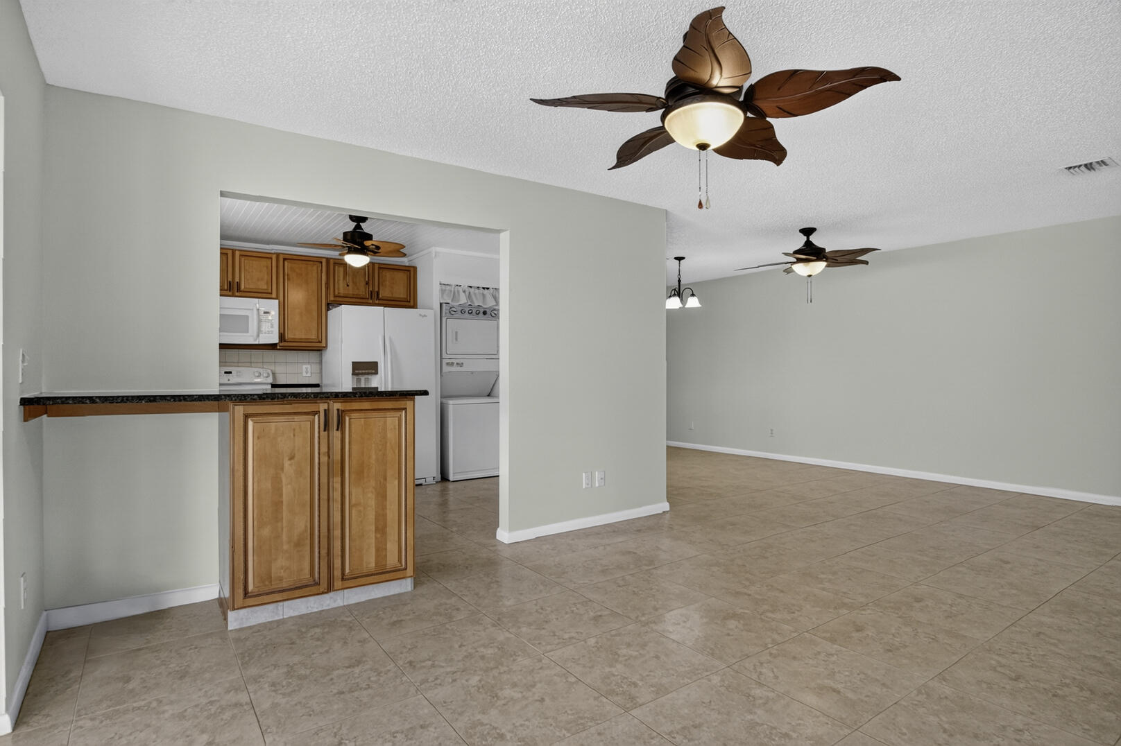 HIGH POINT OF FORT PIERCE CONDOMINIUM SECTION 3 - Residential