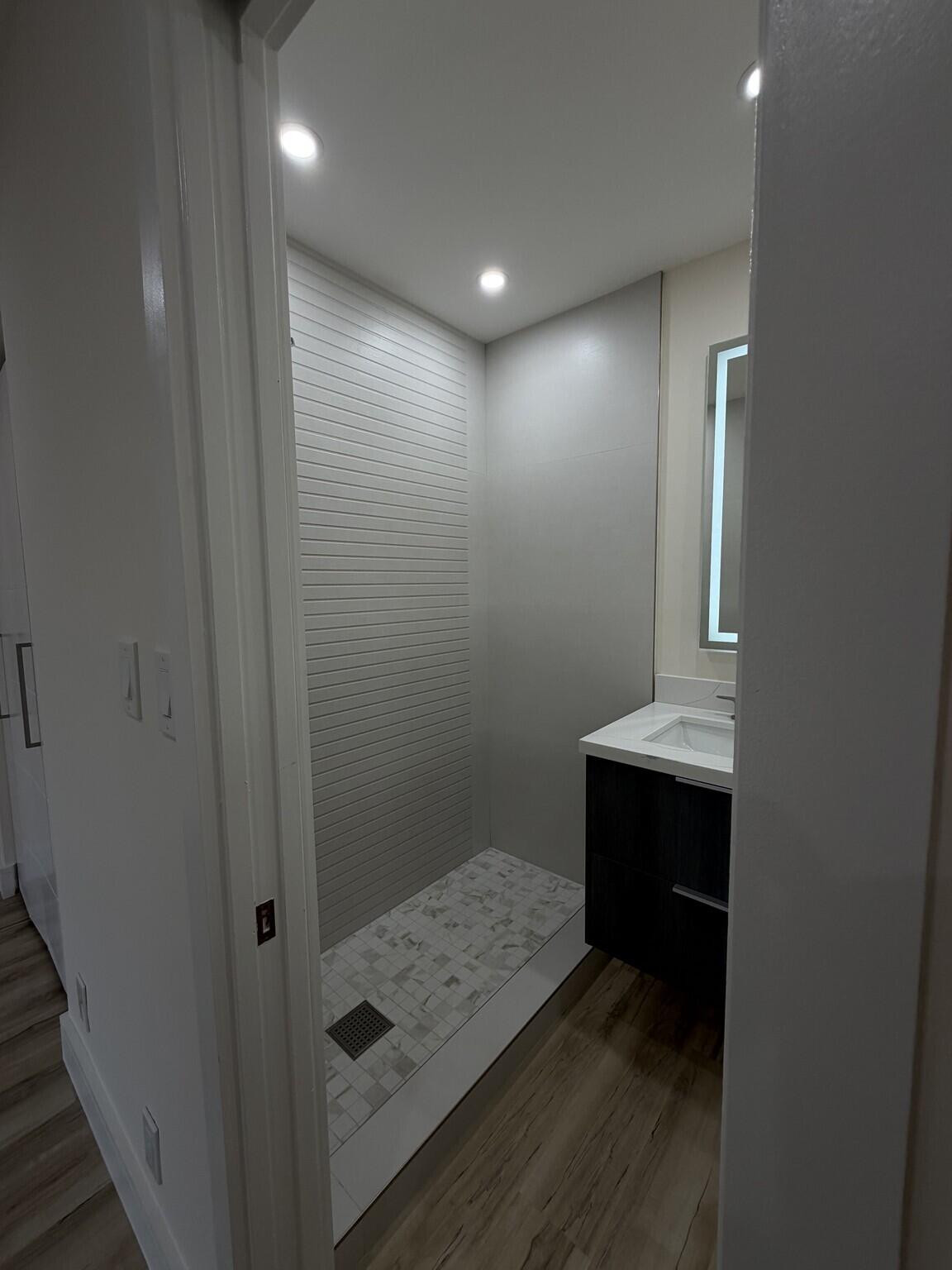 WOODLAKE ISLES - Residential