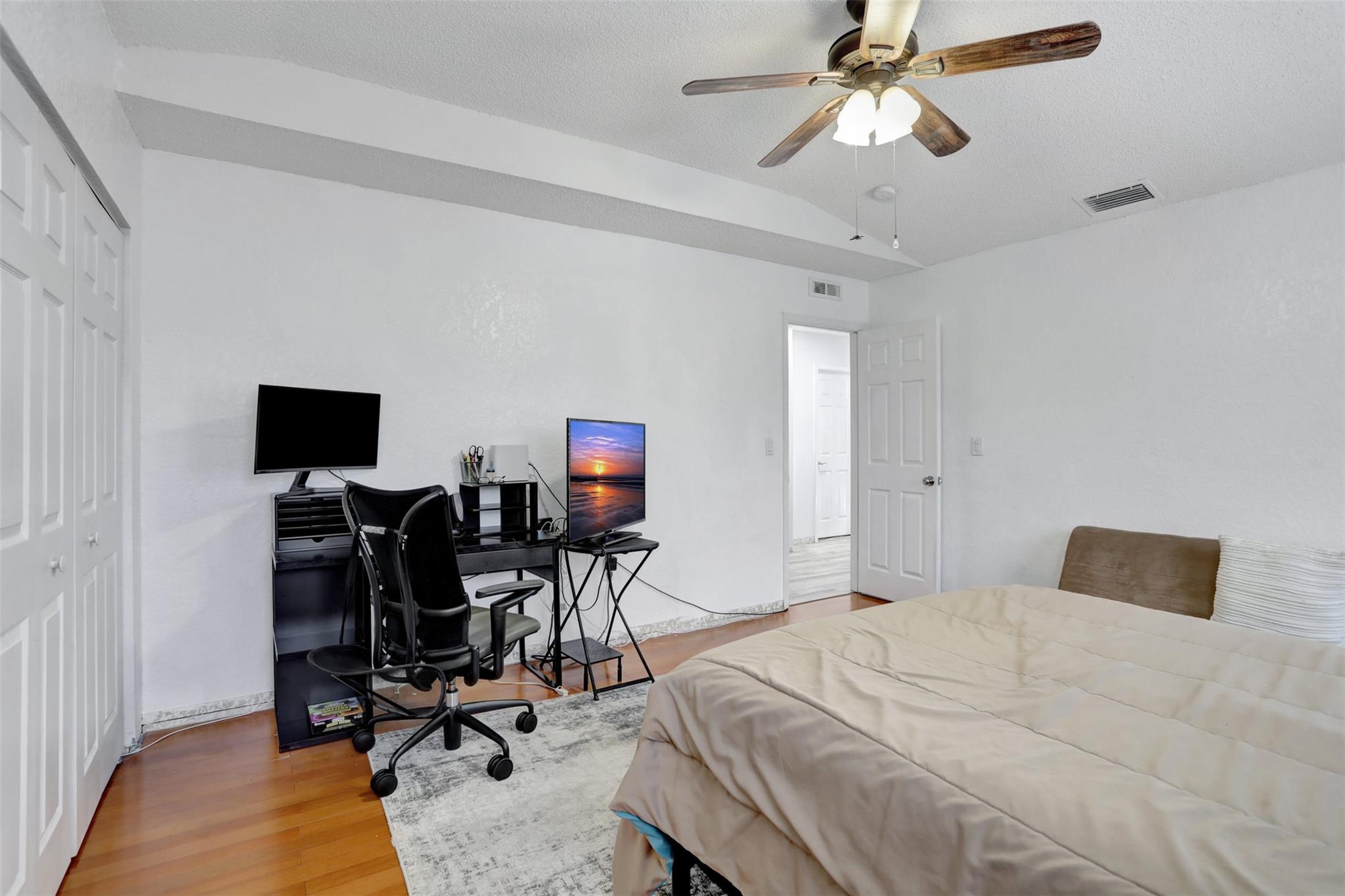 Wiles/Butler One 160-18 B - Residential