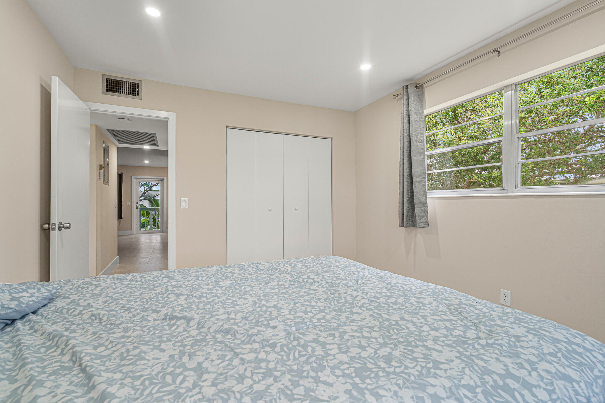 FARNHAM G CONDO - Residential