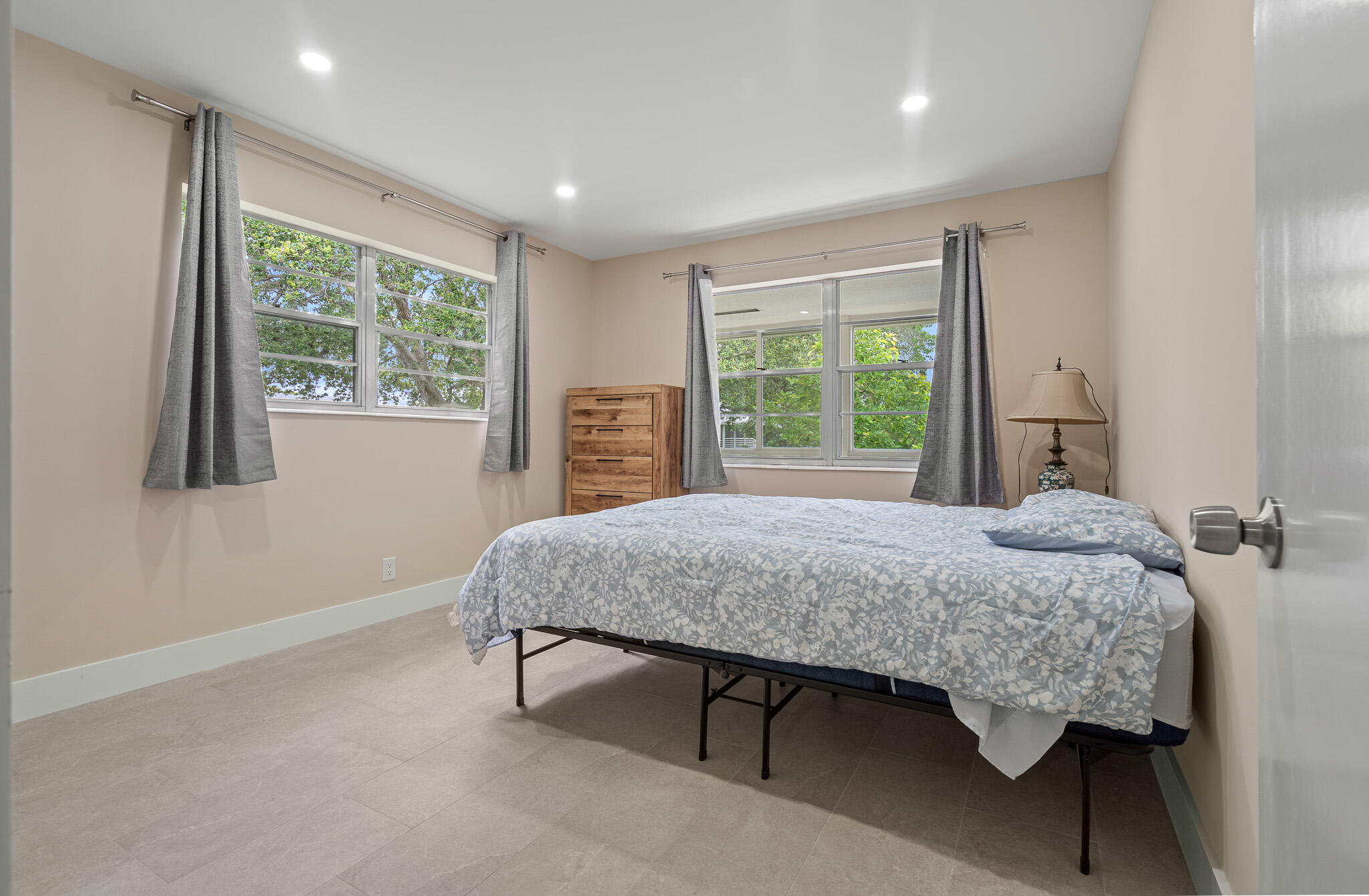 FARNHAM G CONDO - Residential